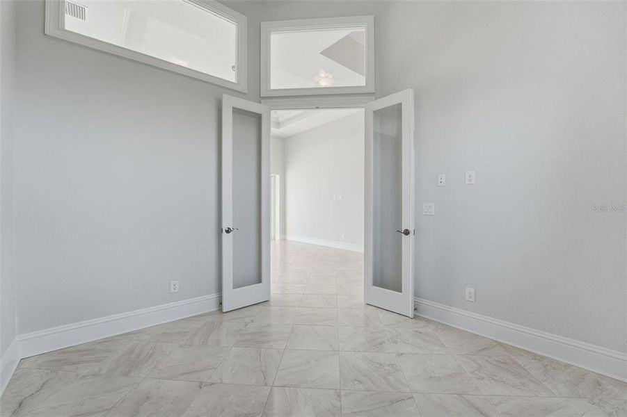 Spacious, unfurnished interior of a new home in , Port Charlotte (Image 29).