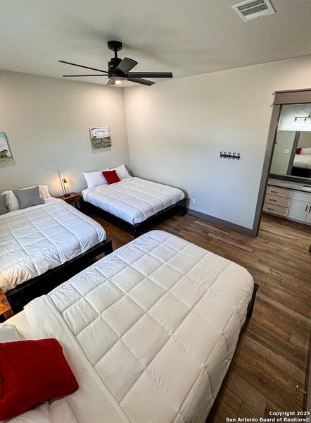 Image 18 of a home in .