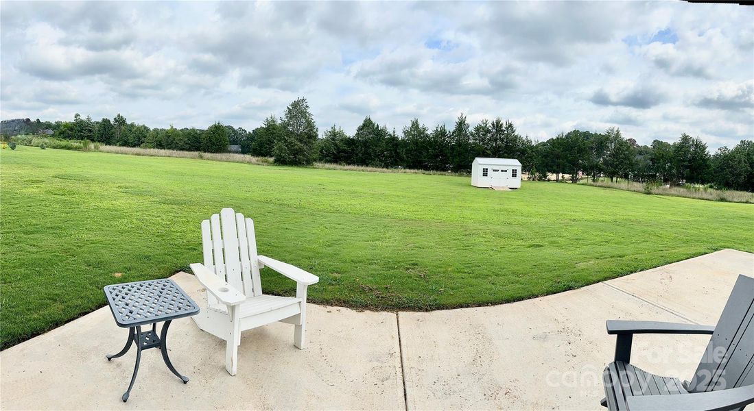 Expansive FLAT backyard! Perfect for a POOL. Expansive FLAT backyard! Perfect for a POOL.