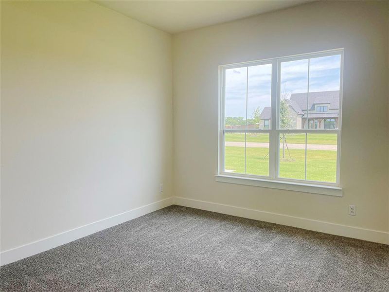 Spacious, unfurnished interior of a new home in Waterfall Ranch Estates, Waxahachie (Image 11).