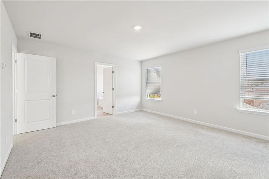 Spacious, unfurnished interior of a new home in Creekside at Oxford Park, Fairburn (Image 50).