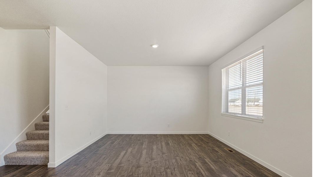 Spacious, unfurnished interior of a new home in Silver Peaks, Lochbuie (Image 18).