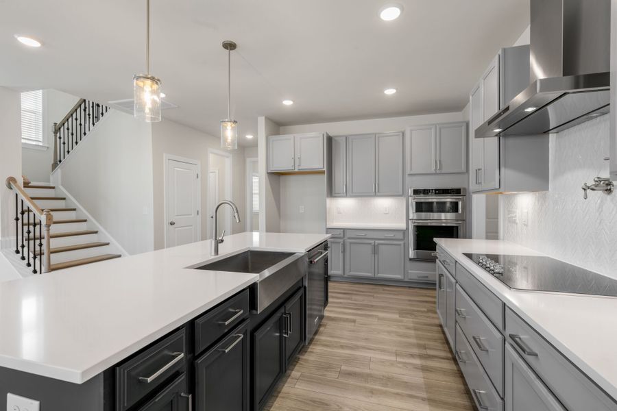 Voyageur floorplan - shown with gourmet kitchen Voyageur floorplan - shown with gourmet kitchen