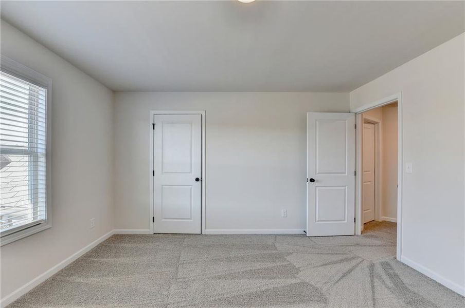 Spacious, unfurnished interior of a new home in , Auburn (Image 23).