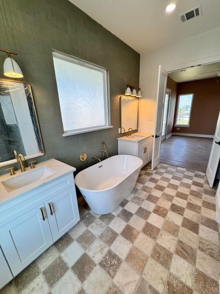 Furnished interior view inside a new home in , Freeport (Image 8).