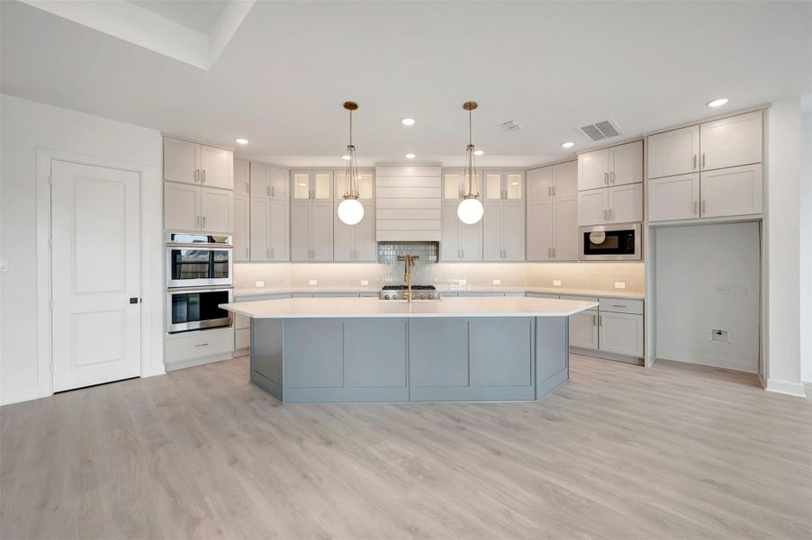 Furnished interior view inside a new home in The Meadows at Imperial Oaks, Conroe (Image 4). Furnished interior view inside a new home in The Meadows at Imperial Oaks, Conroe (Image 4).