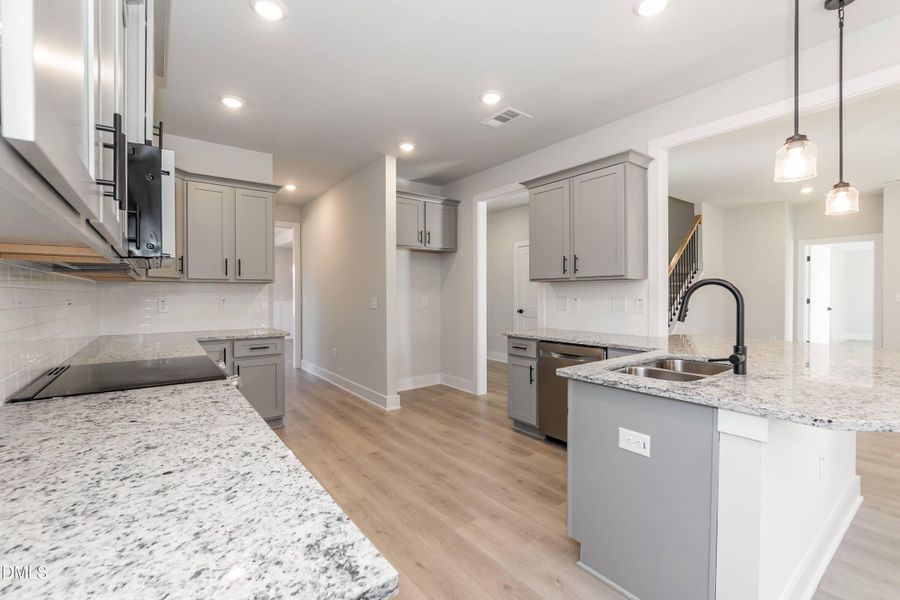 Kitchen 04