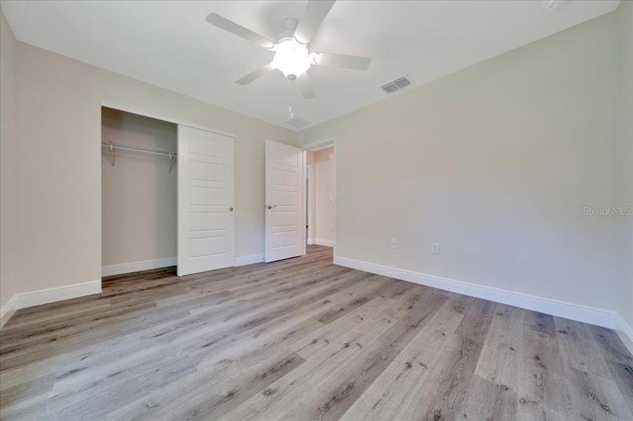 Spacious, unfurnished interior of a new home in , Ocala (Image 27).