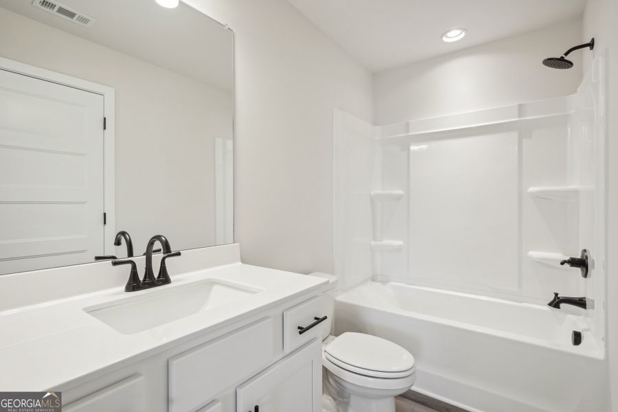 Furnished interior view inside a new home in Summerlin, Winder (Image 34).