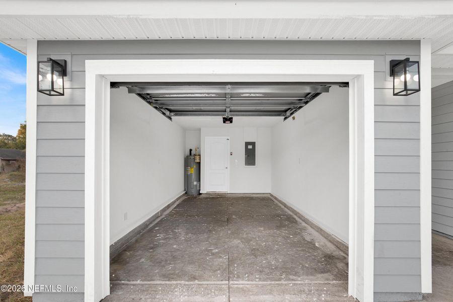 Exterior details and patio area of a home in , Palatka (Image 27).
