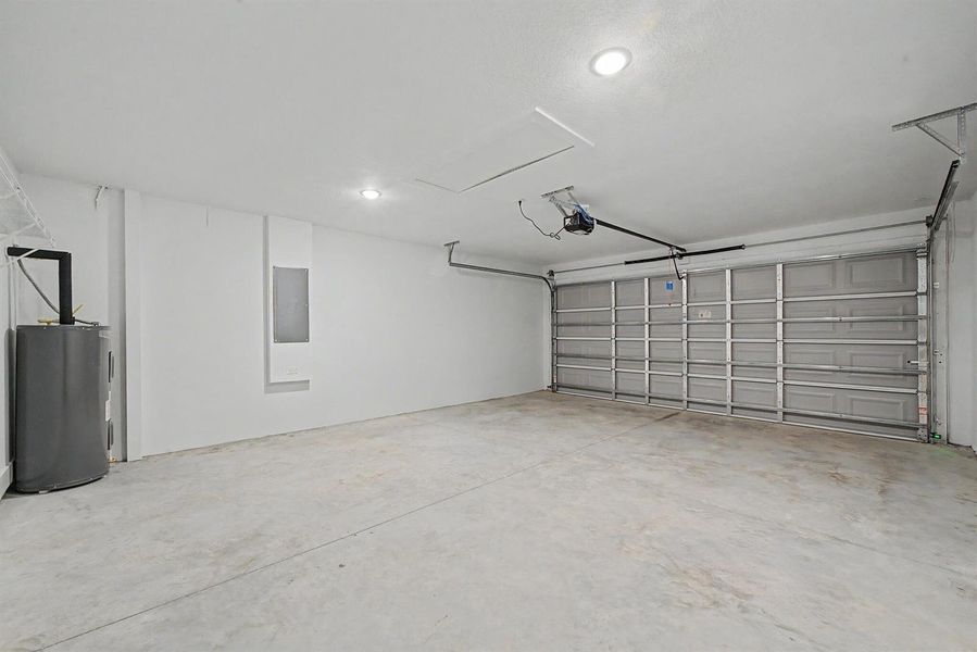 interior - garage 1 interior - garage 1