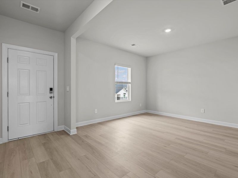 Spacious, unfurnished interior of a new home in Chatham Forest, Duncan (Image 9).