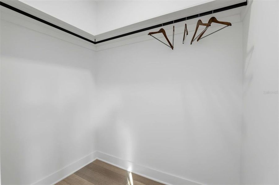 Spacious, unfurnished interior of a new home in , Orlando (Image 22).