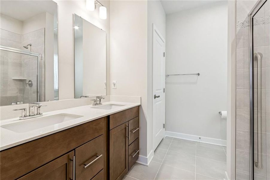 Furnished interior view inside a new home in , Hoschton (Image 31).