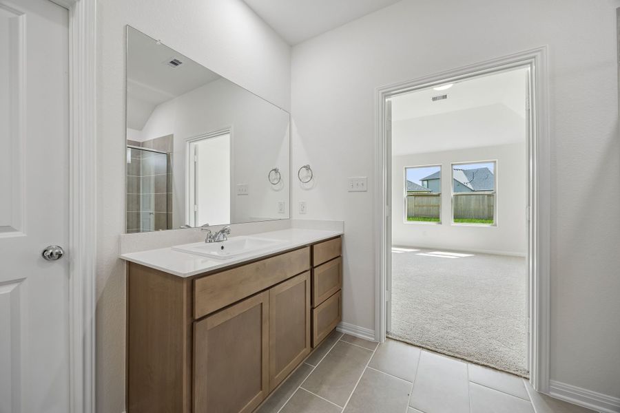 Furnished interior view inside a new home in Riviera Pines, Huffman (Image 11). Furnished interior view inside a new home in Riviera Pines, Huffman (Image 11).