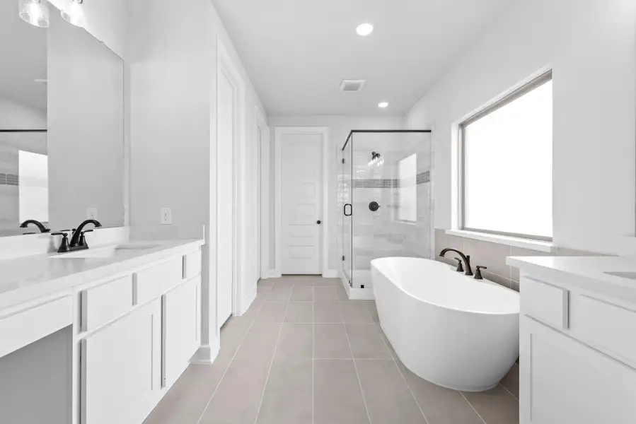 Representative image. Features, specifications, selections and colors may vary. Representative image. Features, specifications, selections and colors may vary.