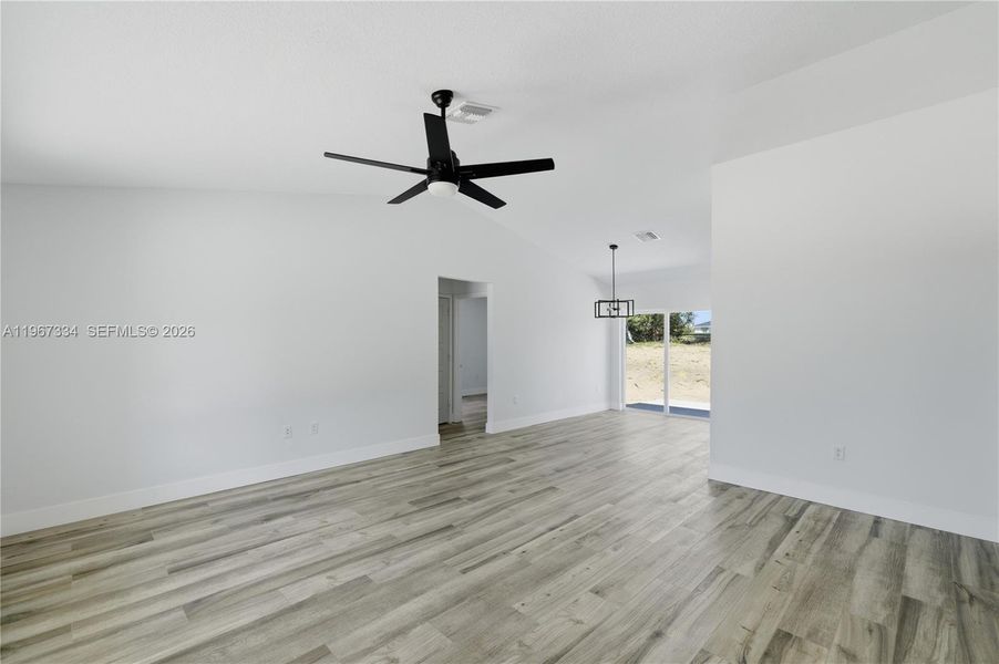 Spacious, unfurnished interior of a new home in , Dunnellon (Image 7). Spacious, unfurnished interior of a new home in , Dunnellon (Image 7).