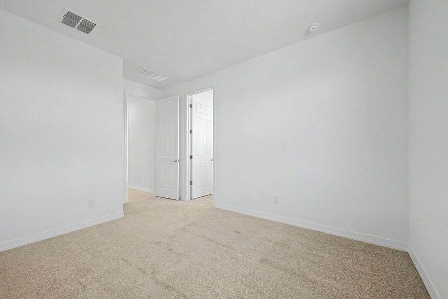 Spacious, unfurnished interior of a new home in Tierra Vistoso, Surprise (Image 13).