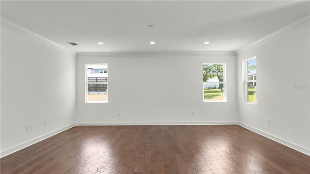 Spacious, unfurnished interior of a new home in , Lakeland (Image 19).