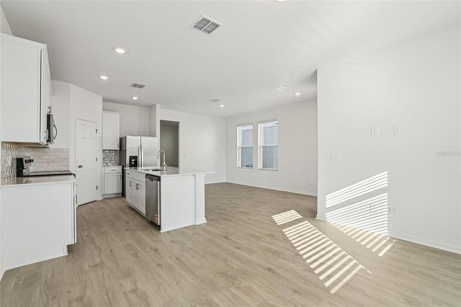 Spacious, unfurnished interior of a new home in The Meadow at Crossprairie Bungalows, St. Cloud (Image 59).