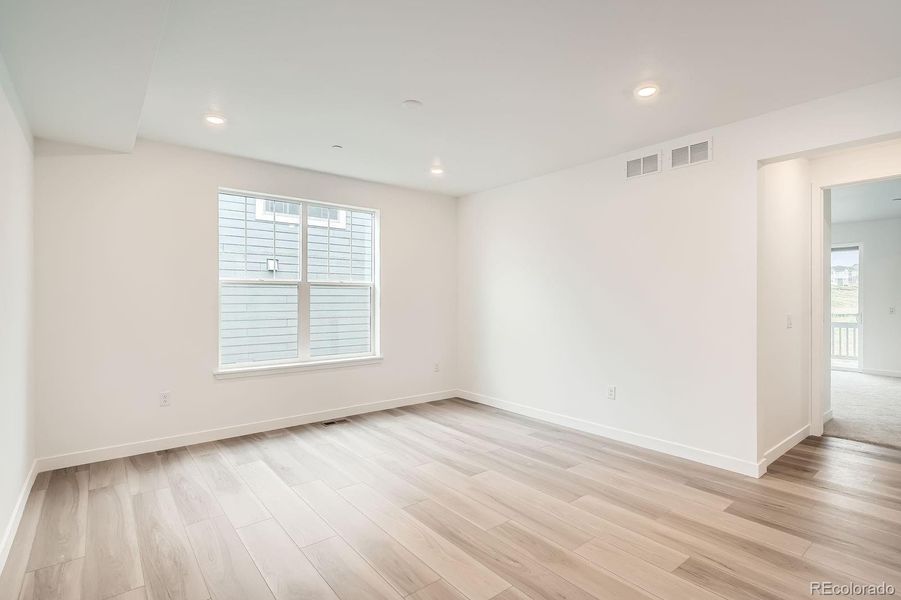 Spacious, unfurnished interior of a new home in Sunset Village: The Grand Collection, Erie (Image 16). Spacious, unfurnished interior of a new home in Sunset Village: The Grand Collection, Erie (Image 16).