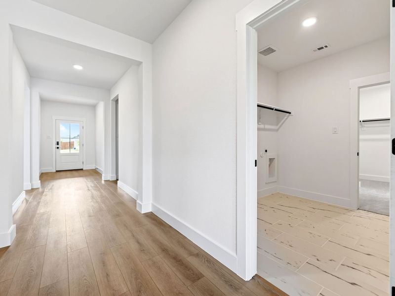 Spacious, unfurnished interior of a new home in Waverly Estates, Josephine (Image 16).