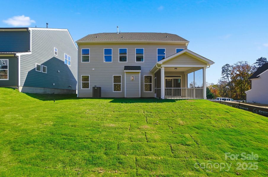 Exterior details and patio area of a home in Summerlin, Mooresville (Image 18).