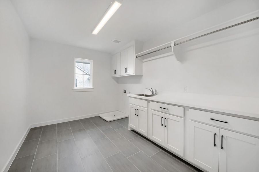 3241 Vaquero - Laundry Room