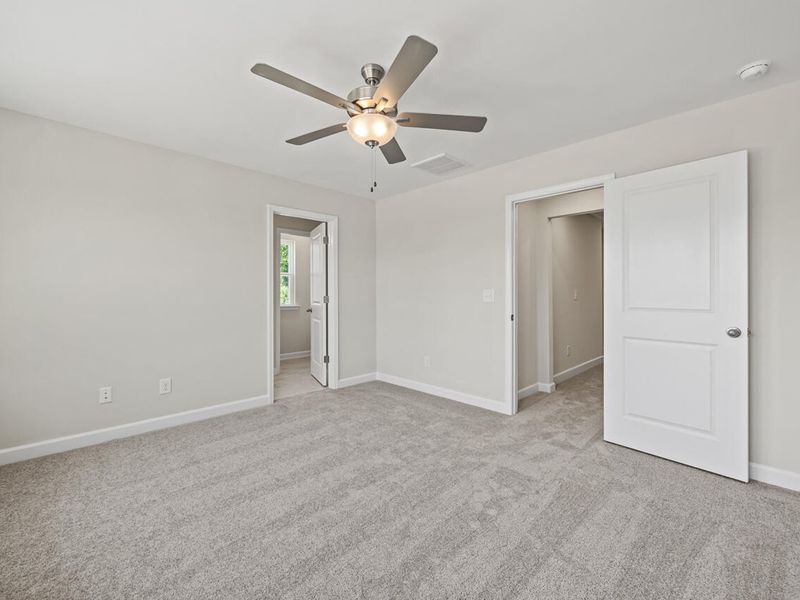 Spacious, unfurnished interior of a new home in Camden Park, Knightdale (Image 22). Spacious, unfurnished interior of a new home in Camden Park, Knightdale (Image 22).