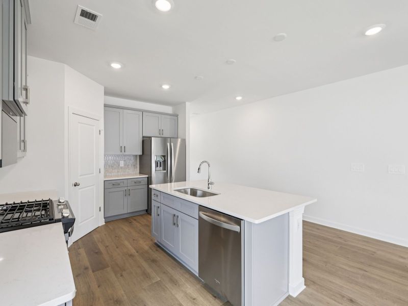 The convenient layout of the Manchester kitchen makes cooking more enjoyable. The convenient layout of the Manchester kitchen makes cooking more enjoyable.