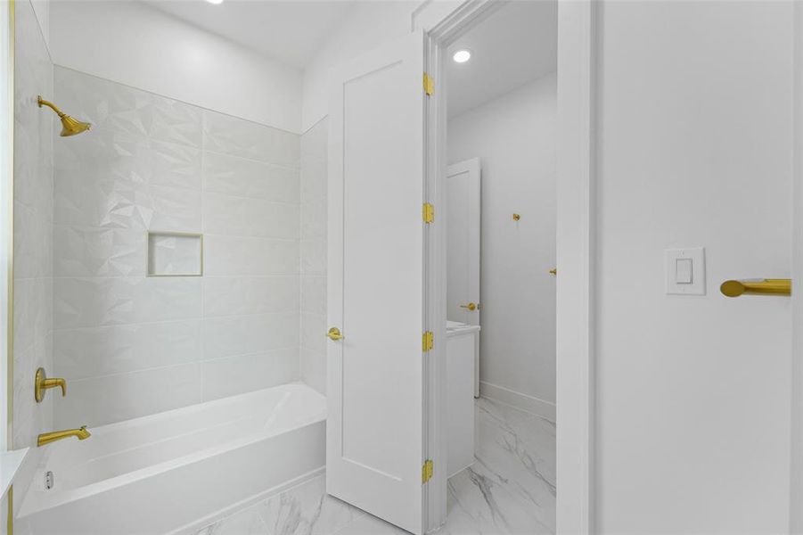 Image 38 of a home in .