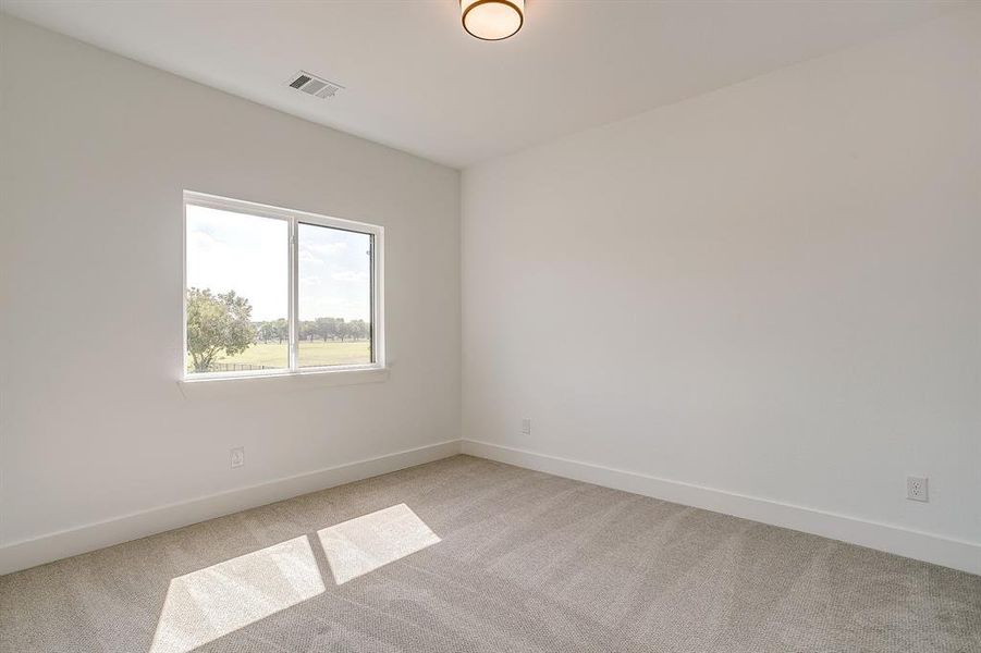 Spacious, unfurnished interior of a new home in Pecan Grove, Burleson (Image 37).