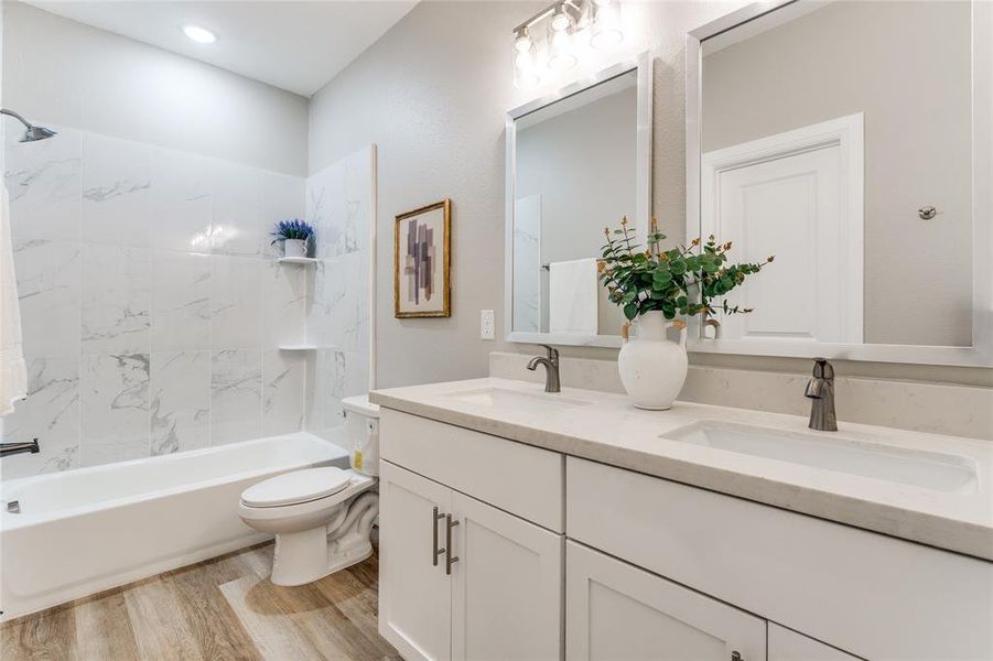 Furnished interior view inside a new home in , Fort Worth (Image 10).