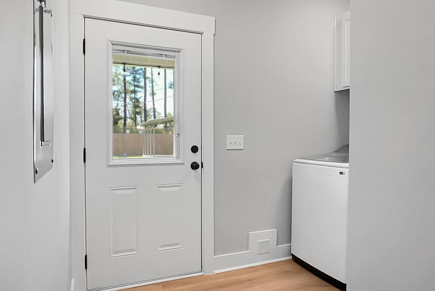 Spacious, unfurnished interior of a new home in , Walterboro (Image 26).
