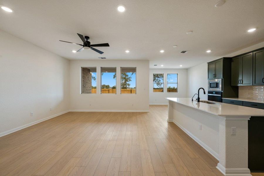 Spacious, unfurnished interior of a new home in The Colony, Bastrop (Image 30). Spacious, unfurnished interior of a new home in The Colony, Bastrop (Image 30).