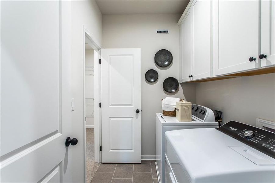 Furnished interior view inside a new home in Hopewell Reserve, Cumming (Image 23). Furnished interior view inside a new home in Hopewell Reserve, Cumming (Image 23).