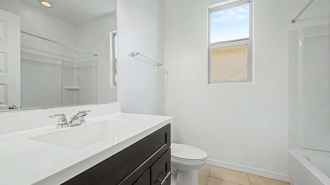 Furnished interior view inside a new home in The Lakes at Rancho El Dorado, Maricopa (Image 26).