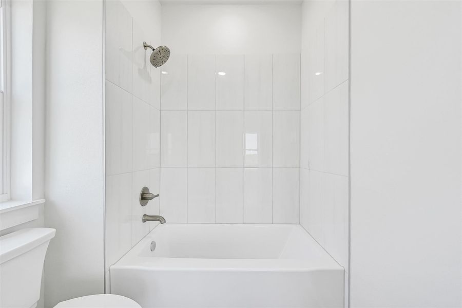 Furnished interior view inside a new home in , Galveston (Image 5).