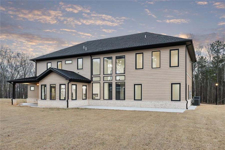 Exterior details and patio area of a home in , Auburn (Image 28).