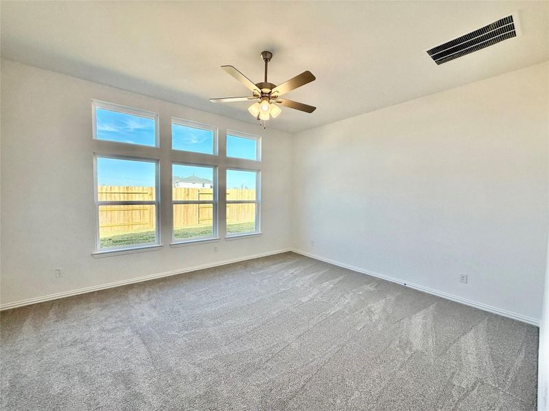 Spacious, unfurnished interior of a new home in Aldeana, Bonney (Image 15).