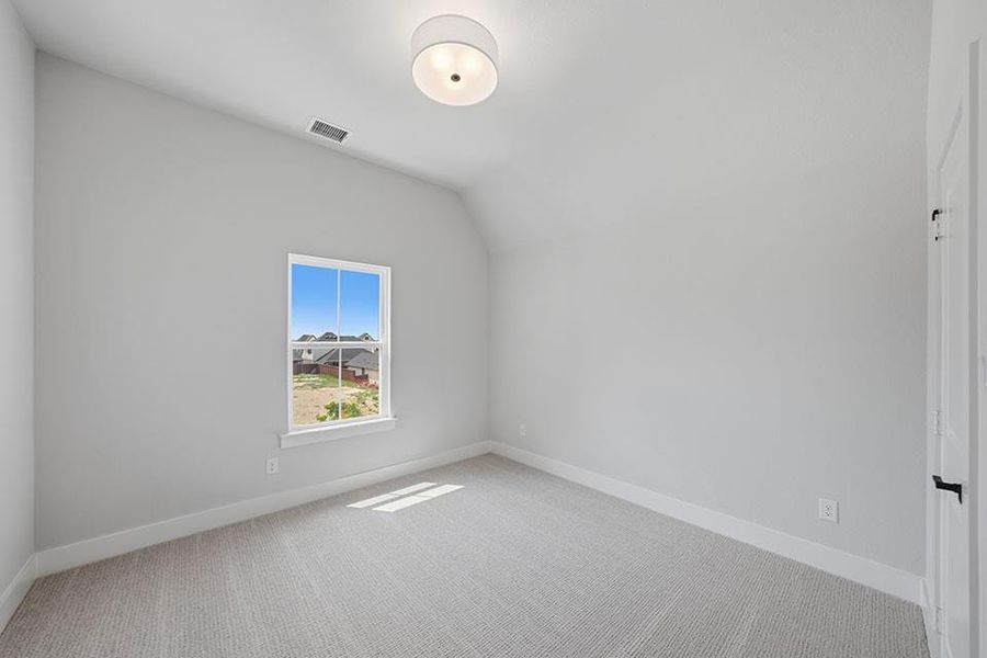 Spacious, unfurnished interior of a new home in Hillside Village, Celina (Image 24).