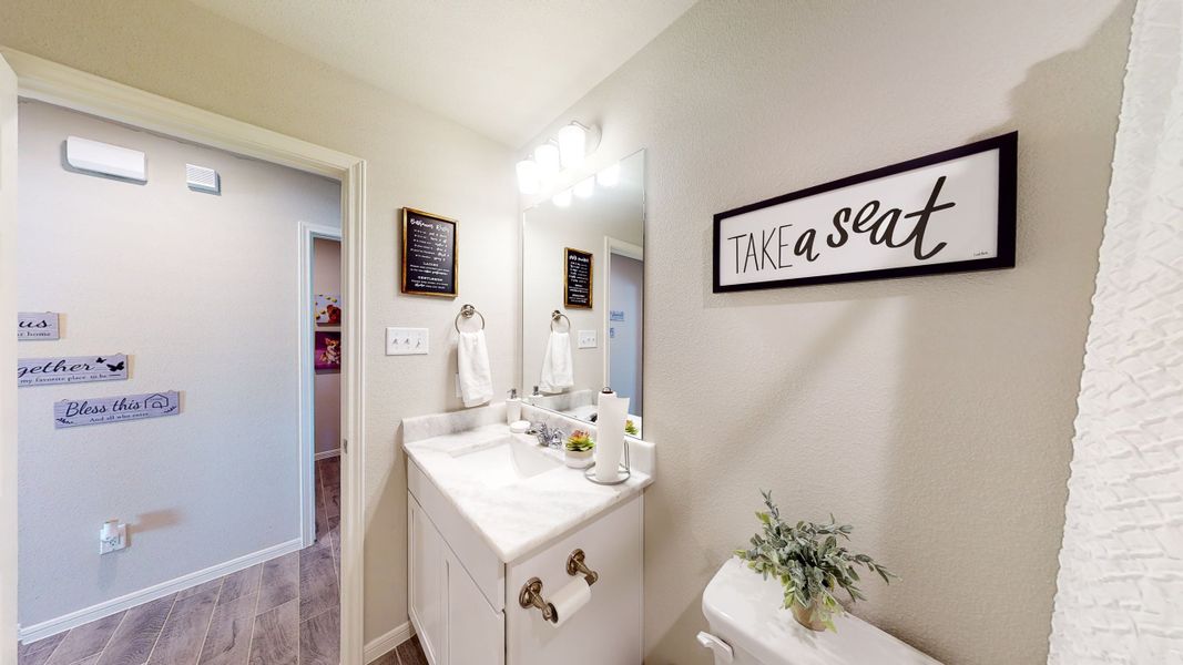 Representative furnished interior of a home built from the Floor Plan 2121 by Colina Homes in Grand Magnolia, Magnolia (Image 23). Representative furnished interior of a home built from the Floor Plan 2121 by Colina Homes in Grand Magnolia, Magnolia (Image 23).