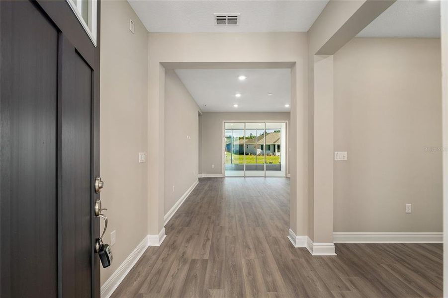 Spacious, unfurnished interior of a new home in , Ocala (Image 41).