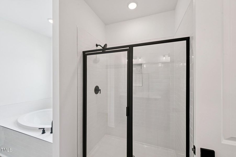 26-web-or-mls-N Stonemill Trl-S0507-026