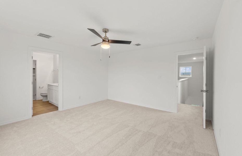 Spacious, unfurnished interior of a new home in Larson Crossing, Elgin (Image 41).