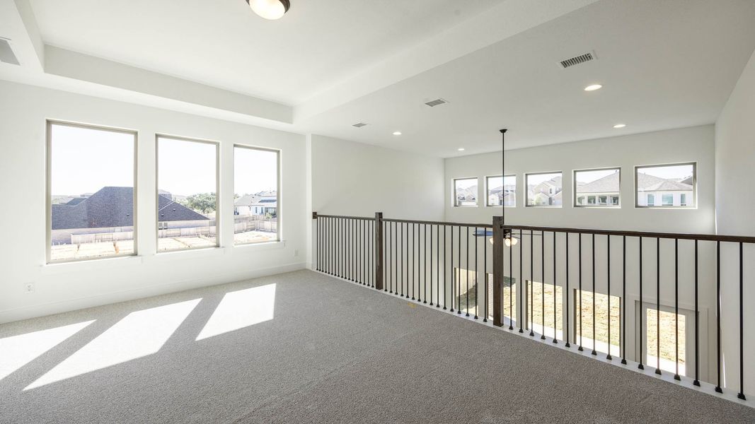 Spacious, unfurnished interior of a new home in Nolina 60', Georgetown (Image 8).
