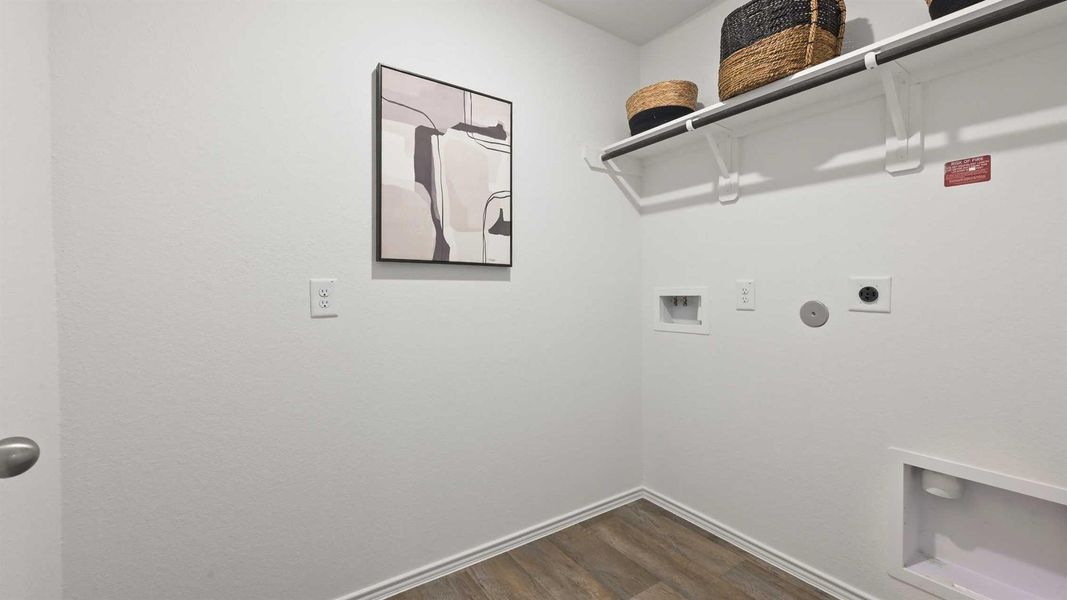 Spacious, unfurnished interior of a new home in Tamarron, Fulshear (Image 35).