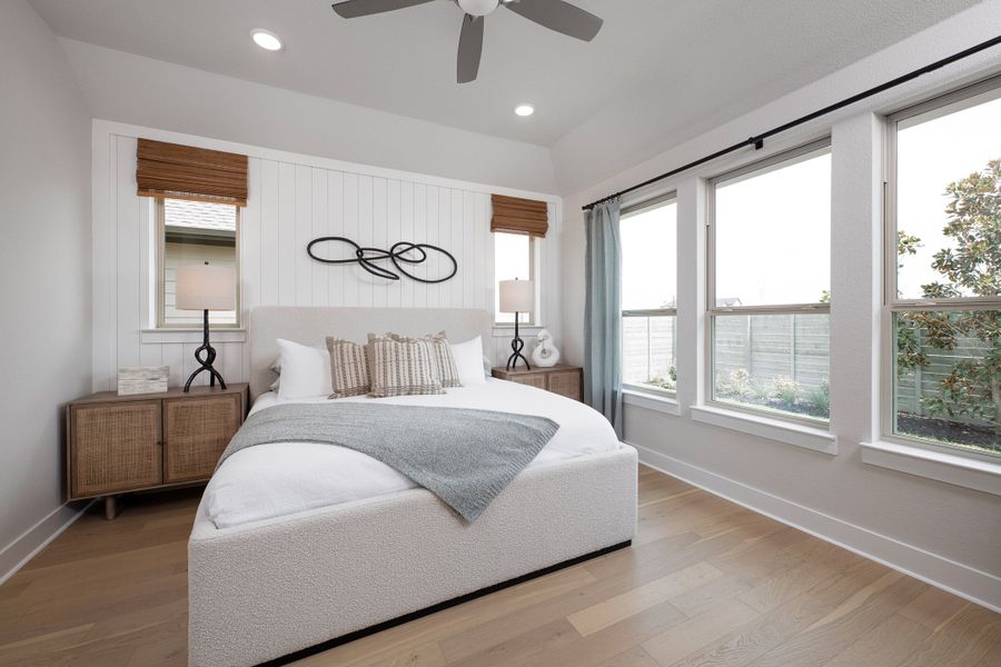 Representative furnished interior of a home built from the Sage by Tri Pointe Homes in The Retreat at Harvest, Argyle (Image 11).