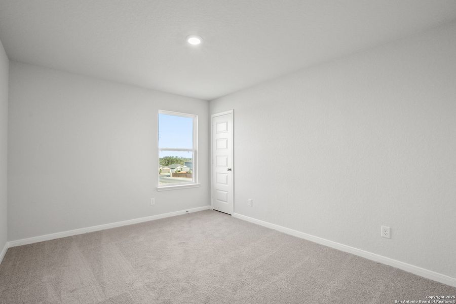 Spacious, unfurnished interior of a new home in Abbott Place, St. Hedwig (Image 28).
