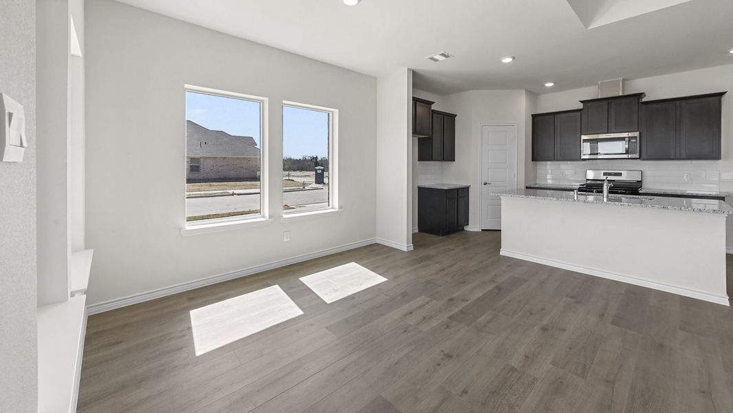 Spacious, unfurnished interior of a new home in Liberty Crossing, Royse City (Image 11). Spacious, unfurnished interior of a new home in Liberty Crossing, Royse City (Image 11).